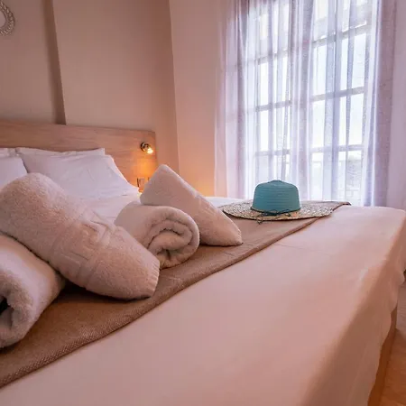 Seaview Apartment *